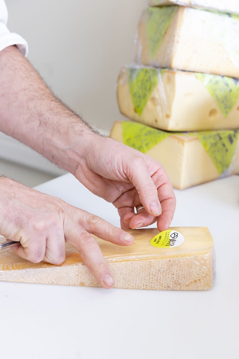 ALTERMONTS, Fromages biologiques et paysans des Monts du Lyonnais | Article fabrication fromage